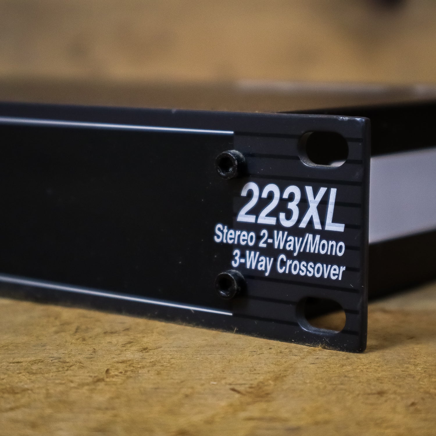 DBX 223XL Stereo 2-Way / Mono 3-Way Crossover – Pixel Pro Audio