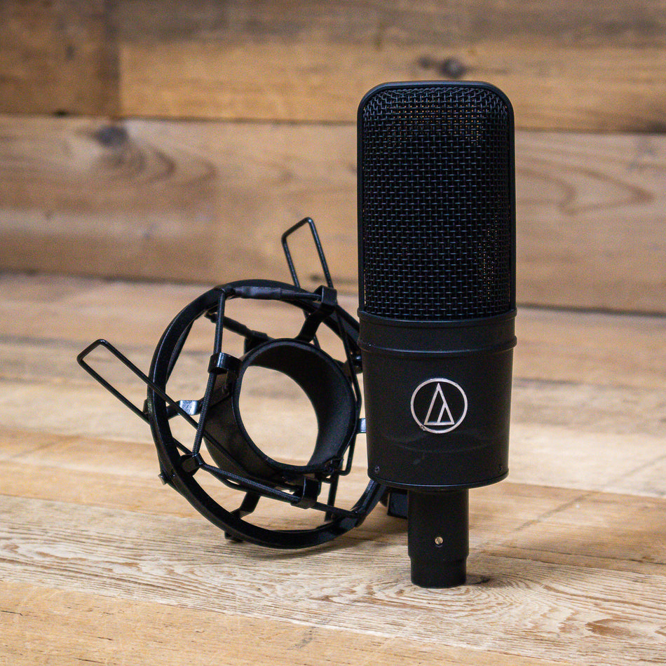 Audio-Technica AT4033a Studio Condenser Microphone