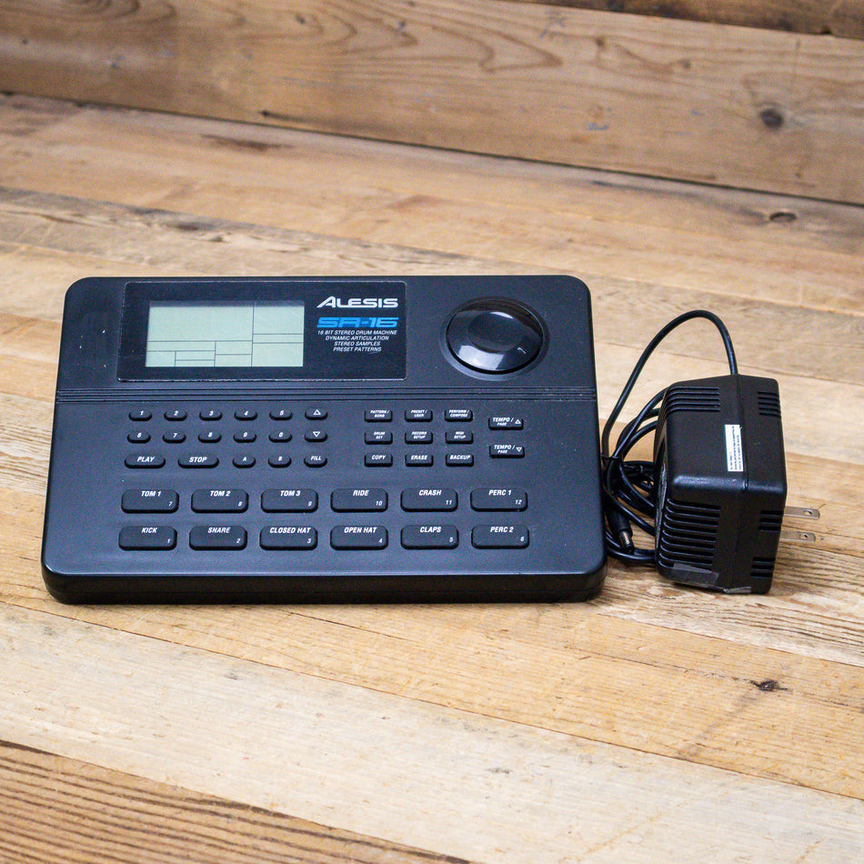 Alesis SR-16 (SR16) Classic Drum Machine
