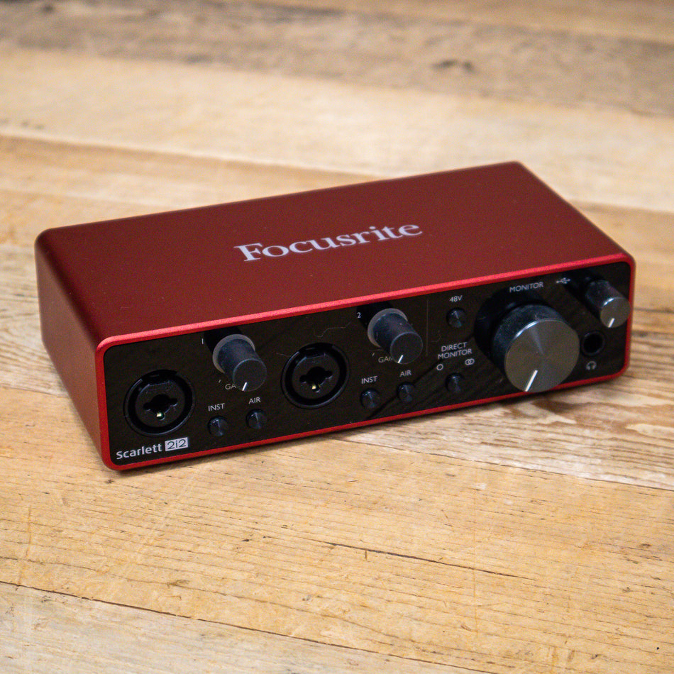 Focusrite Scarlett 2i2 (3rd Gen) USB Audio Interface