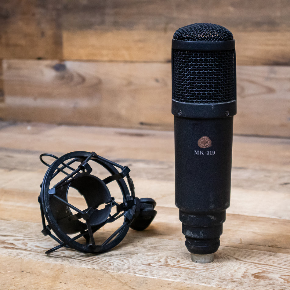 Oktava MK-319 Studio Condenser Microphone