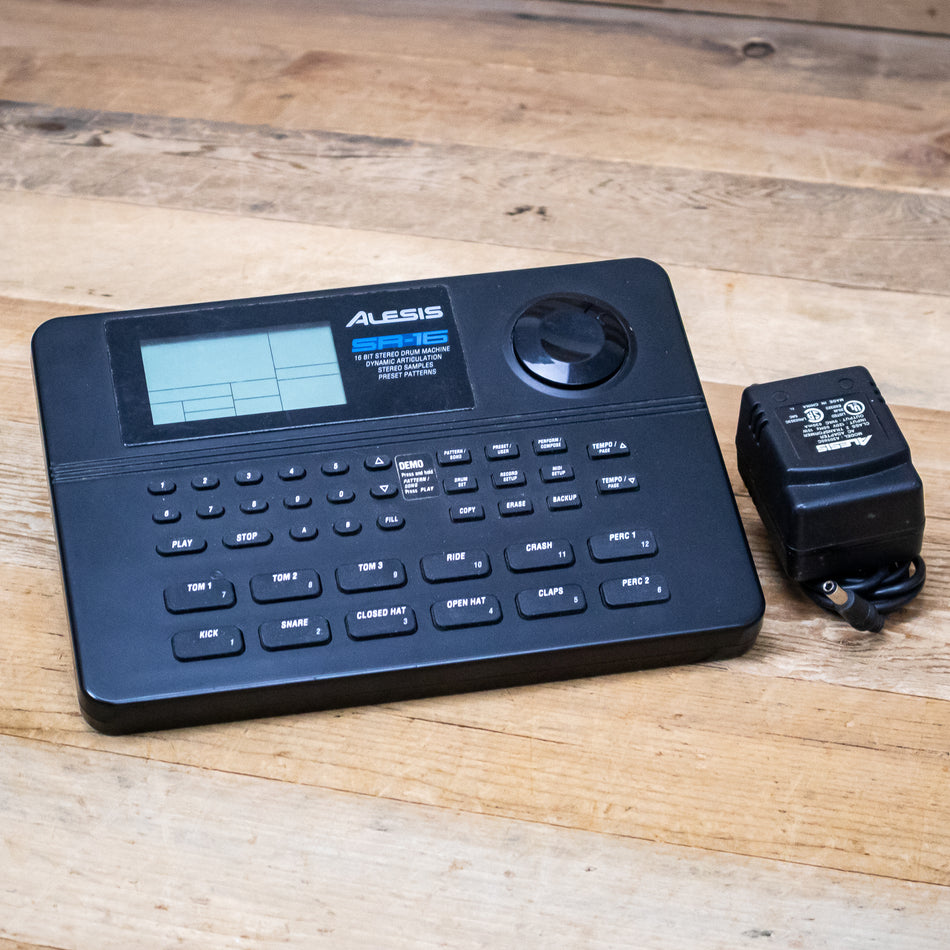Alesis SR-16 (SR16) Classic Drum Machine