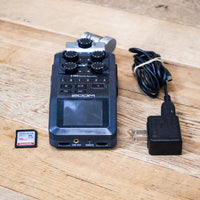 Zoom H6 Digital Handheld Recorder with X/Y Capsule