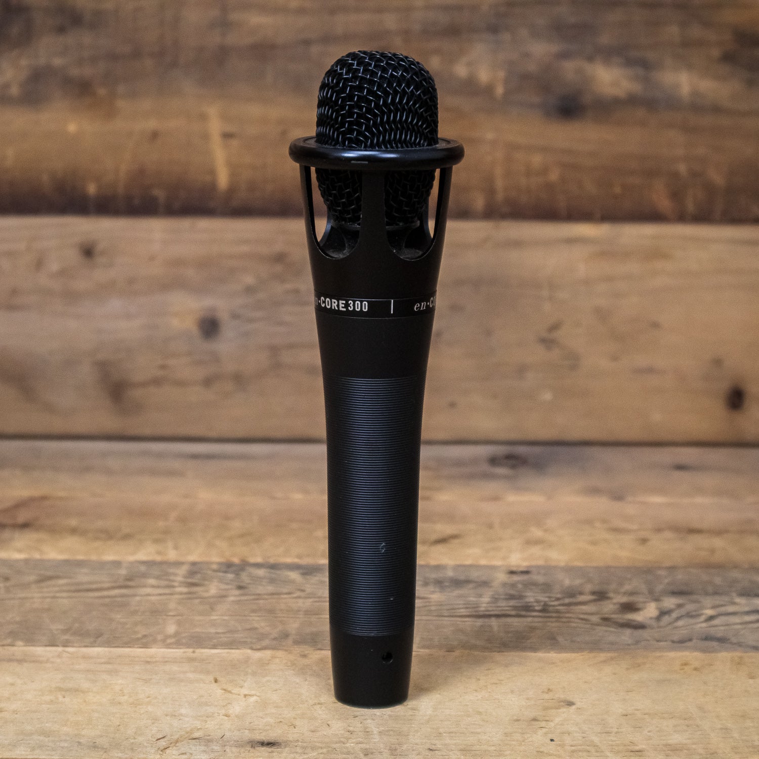 Blue Microphones enCore 300 Condenser Microphone, Black – Pixel