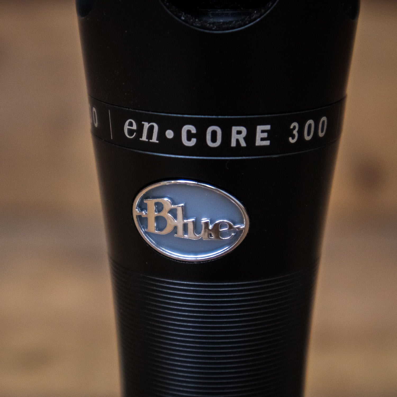 Blue Microphones enCore 300 Condenser Microphone, Black – Pixel