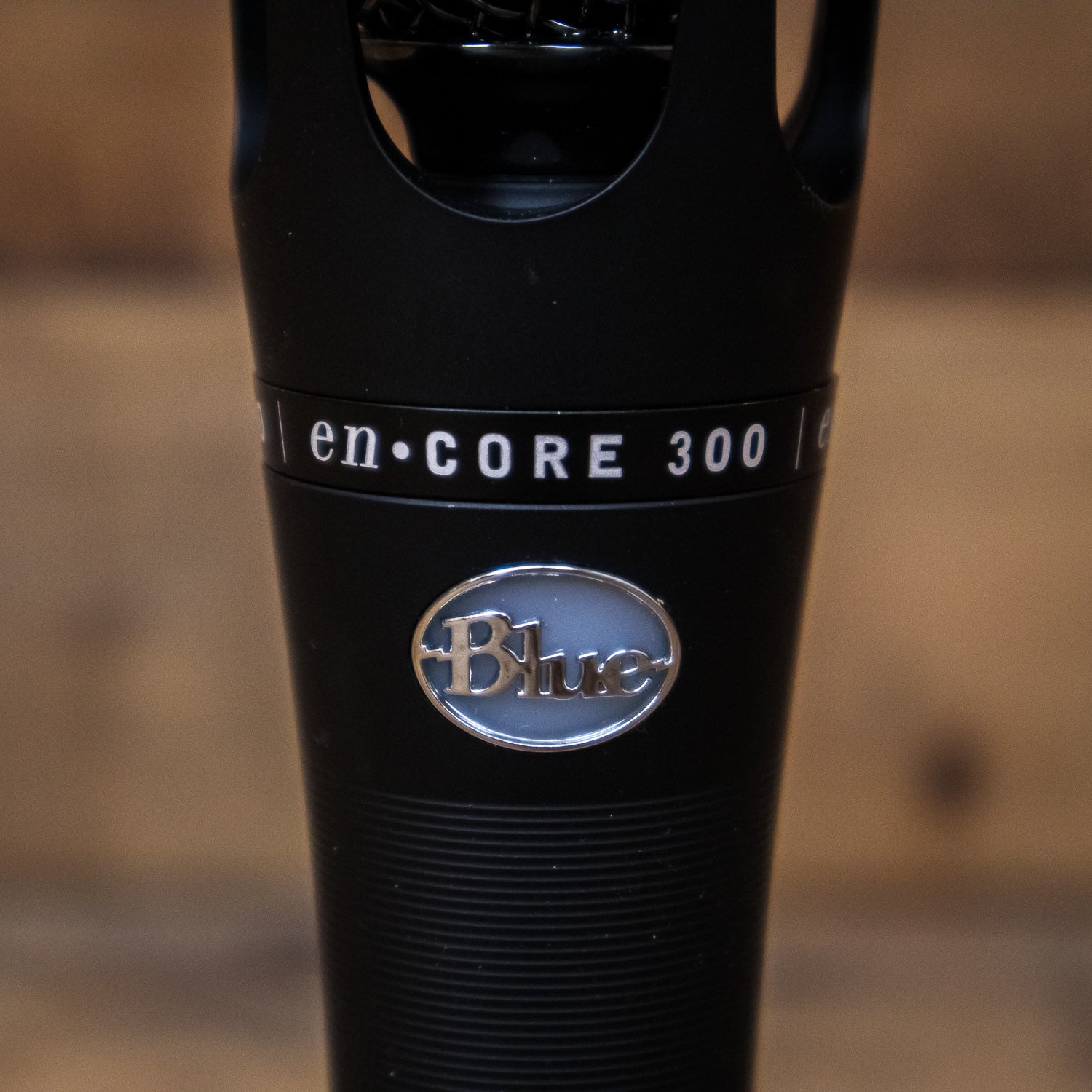 Blue Microphones enCore 300 Condenser Microphone, Black – Pixel