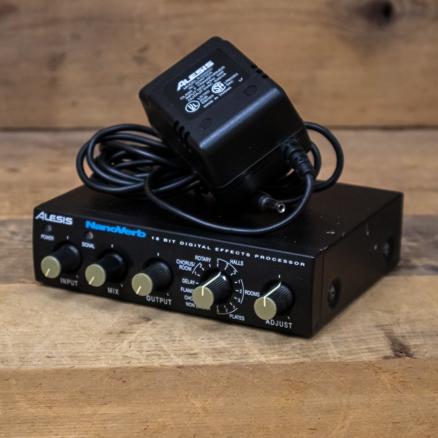 Alesis Nanoverb 16-Bit Digital Reverb Effects Processor – Pixel