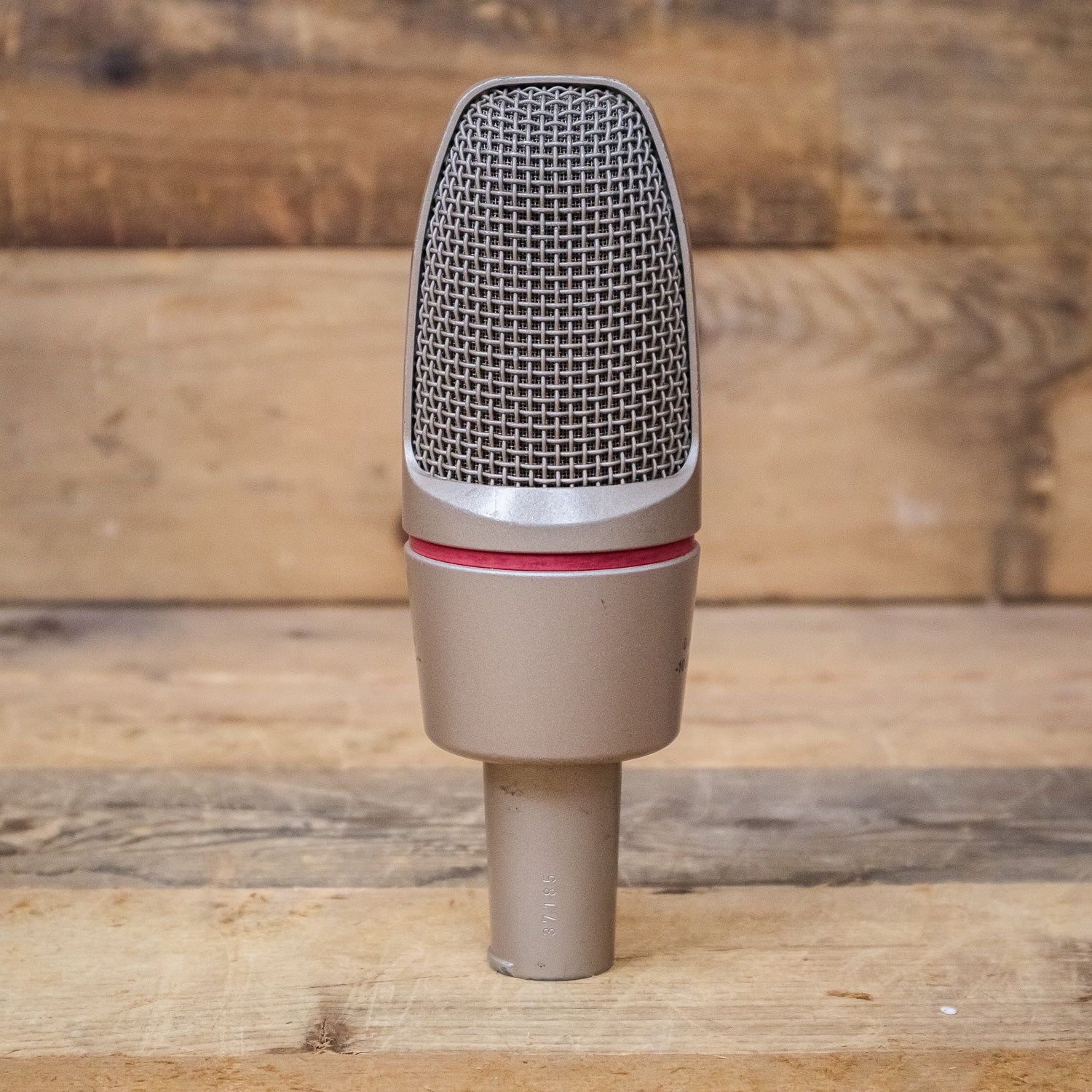 AKG C 3000 B (C3000B) Studio Condenser Microphone with Shock Mount