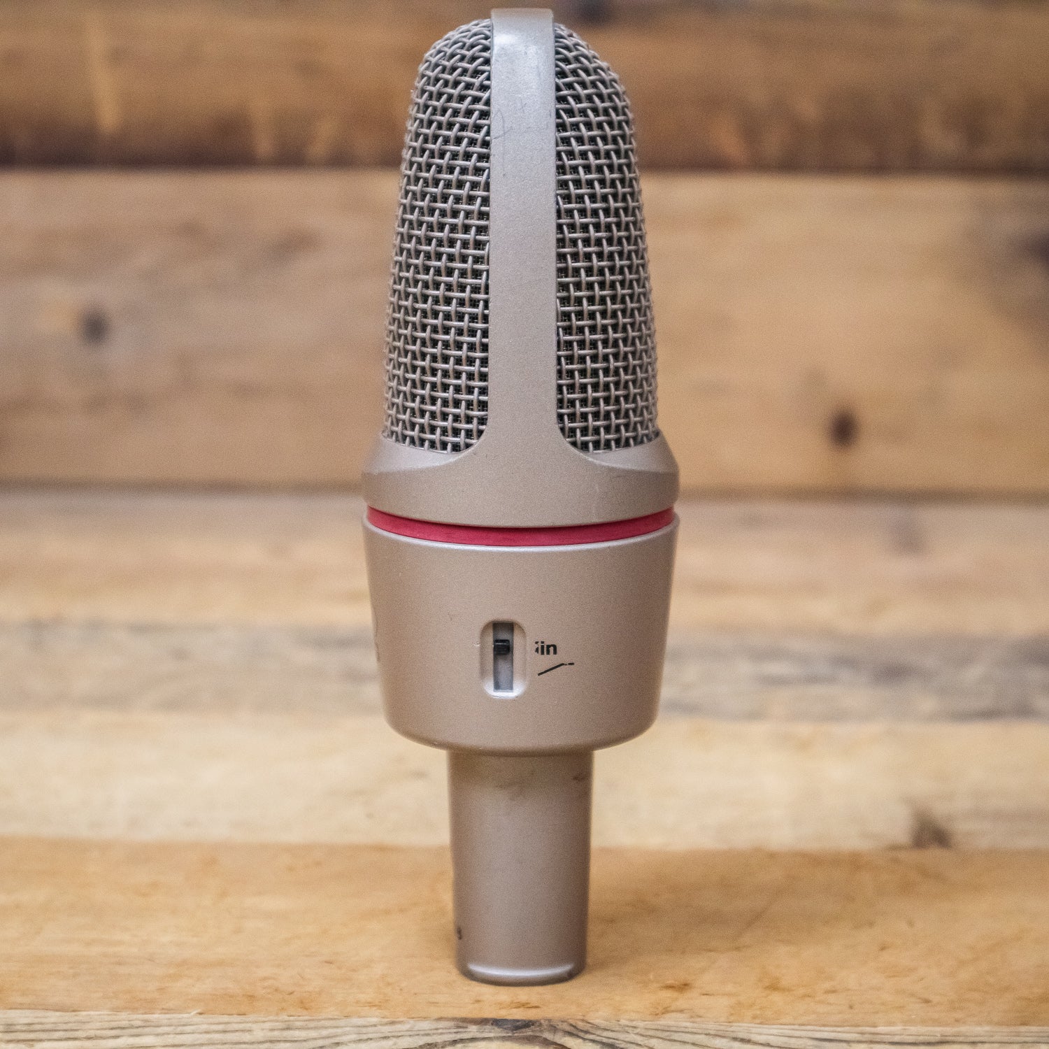 AKG C 3000 B (C3000B) Studio Condenser Microphone with Shock Mount
