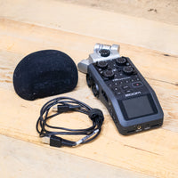 Zoom H6 Digital Handheld Recorder with X/Y Capsule