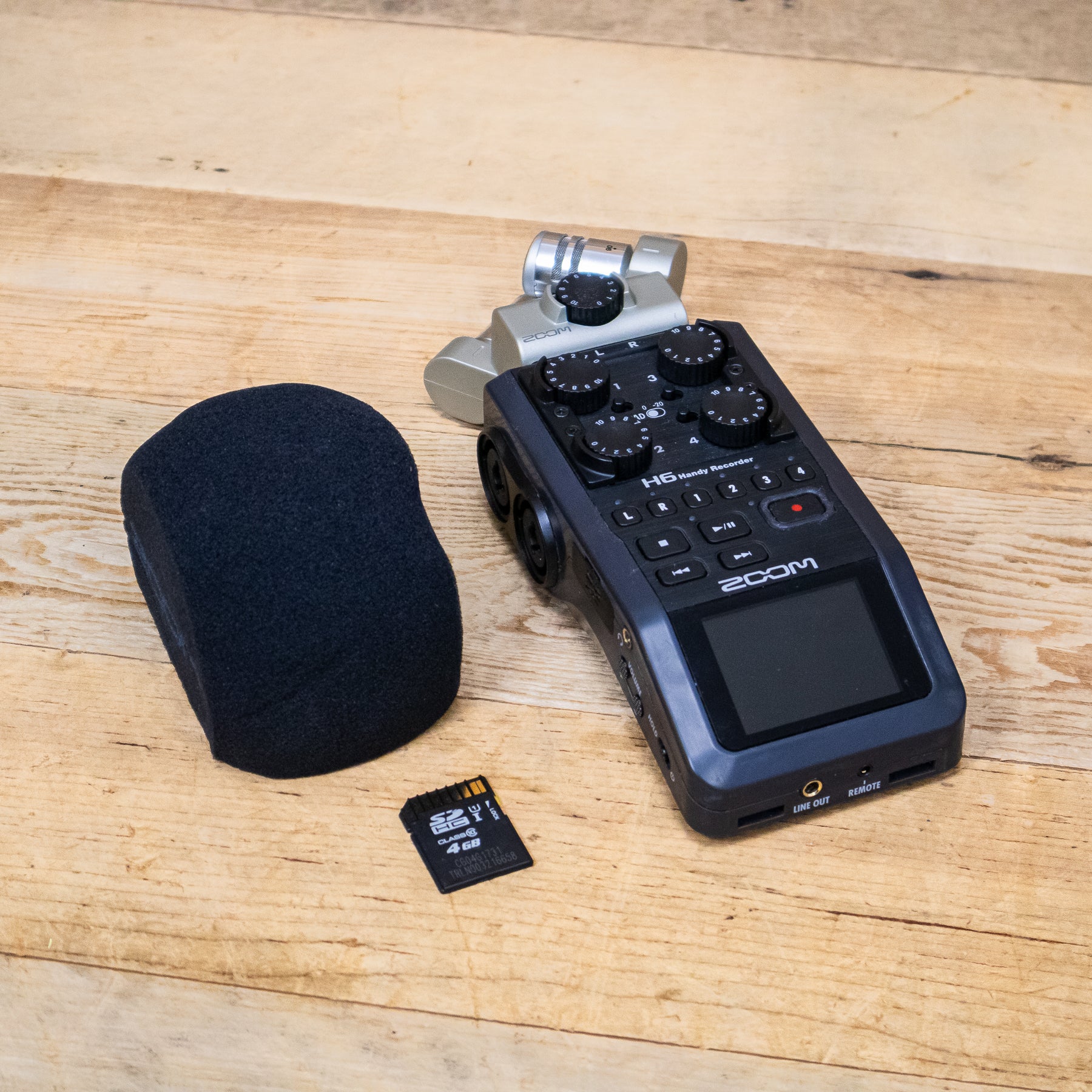 Zoom H6 Digital Handheld Recorder with X/Y Capsule – Pixel Pro Audio