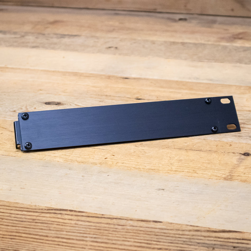 DBX Single Long Rack Ear for163x/263x/363x/463x/563x Mount Bracket