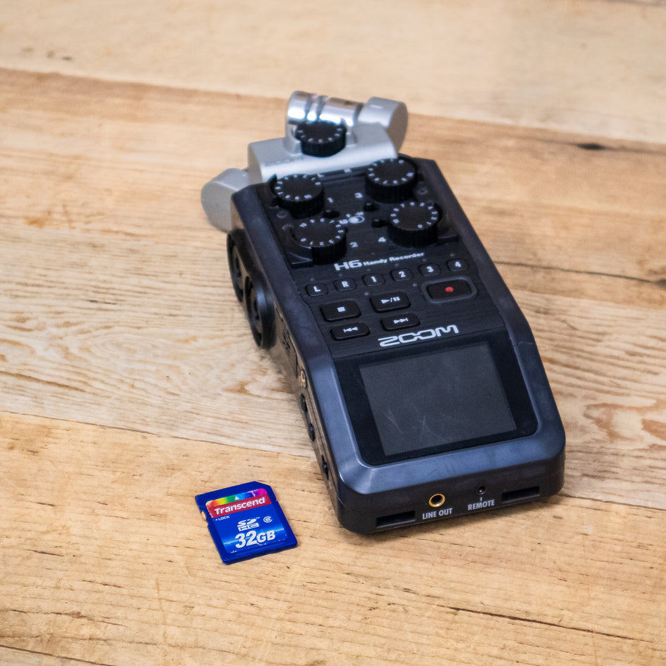 Zoom H6 Digital Handheld Recorder with X/Y Capsule