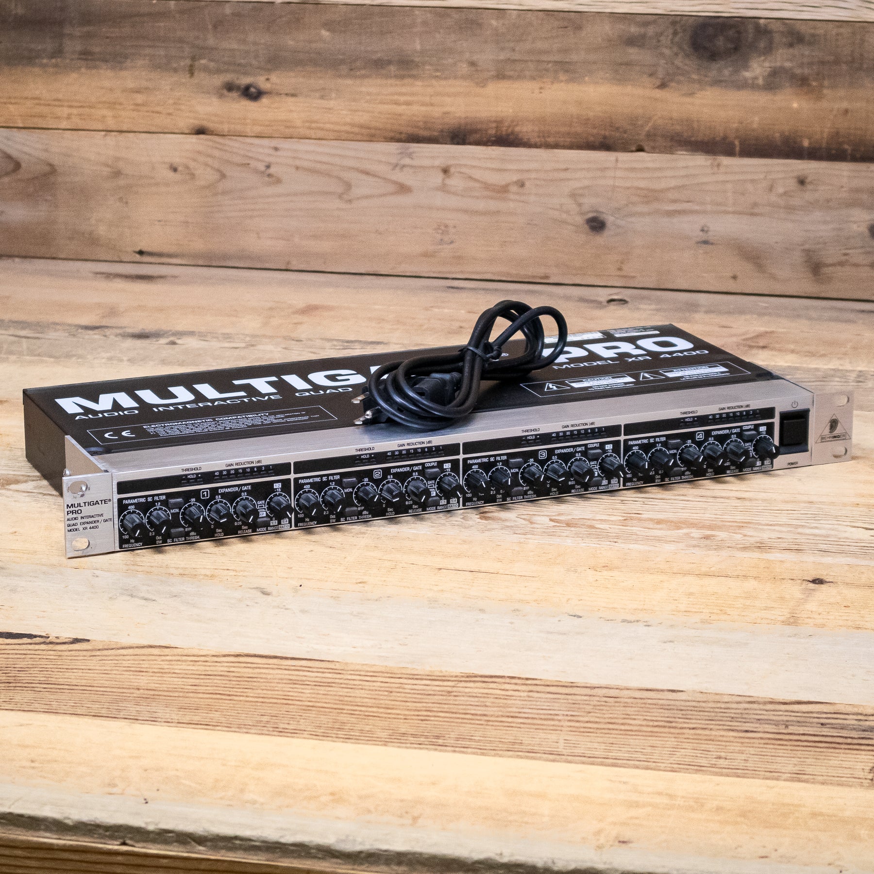 Behringer XR4400 Reference-Class 4-Channel Expander/Gate – Pixel