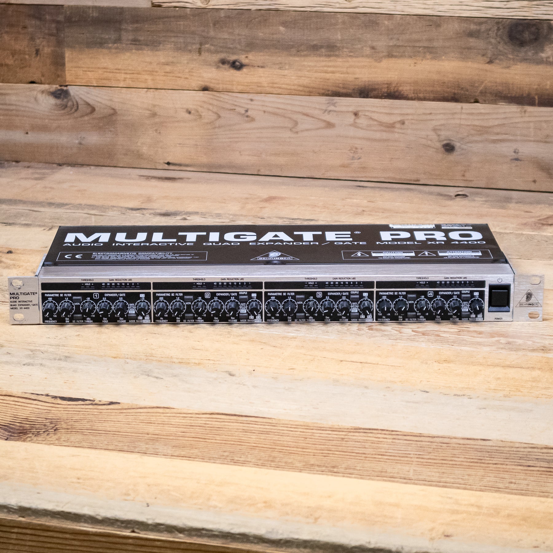 Behringer XR4400 Reference-Class 4-Channel Expander/Gate – Pixel