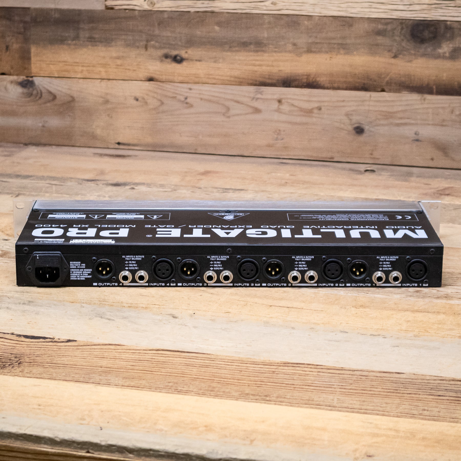 Behringer XR4400 Reference-Class 4-Channel Expander/Gate – Pixel