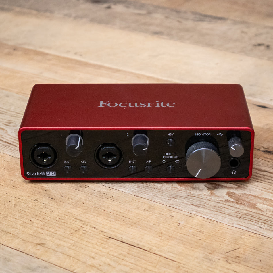 Focusrite Scarlett 2i2 (3rd Gen) USB Audio Interface