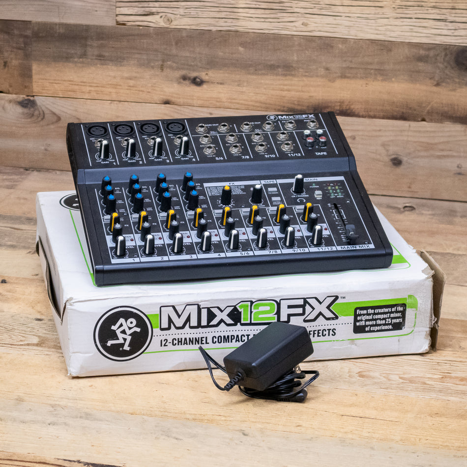 Mackie Mix12FX Compact 12-Channel Mixer with Effects