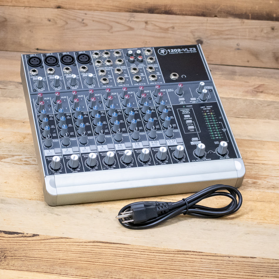 Mackie 1202 VLZ3 12-Channel Mixer