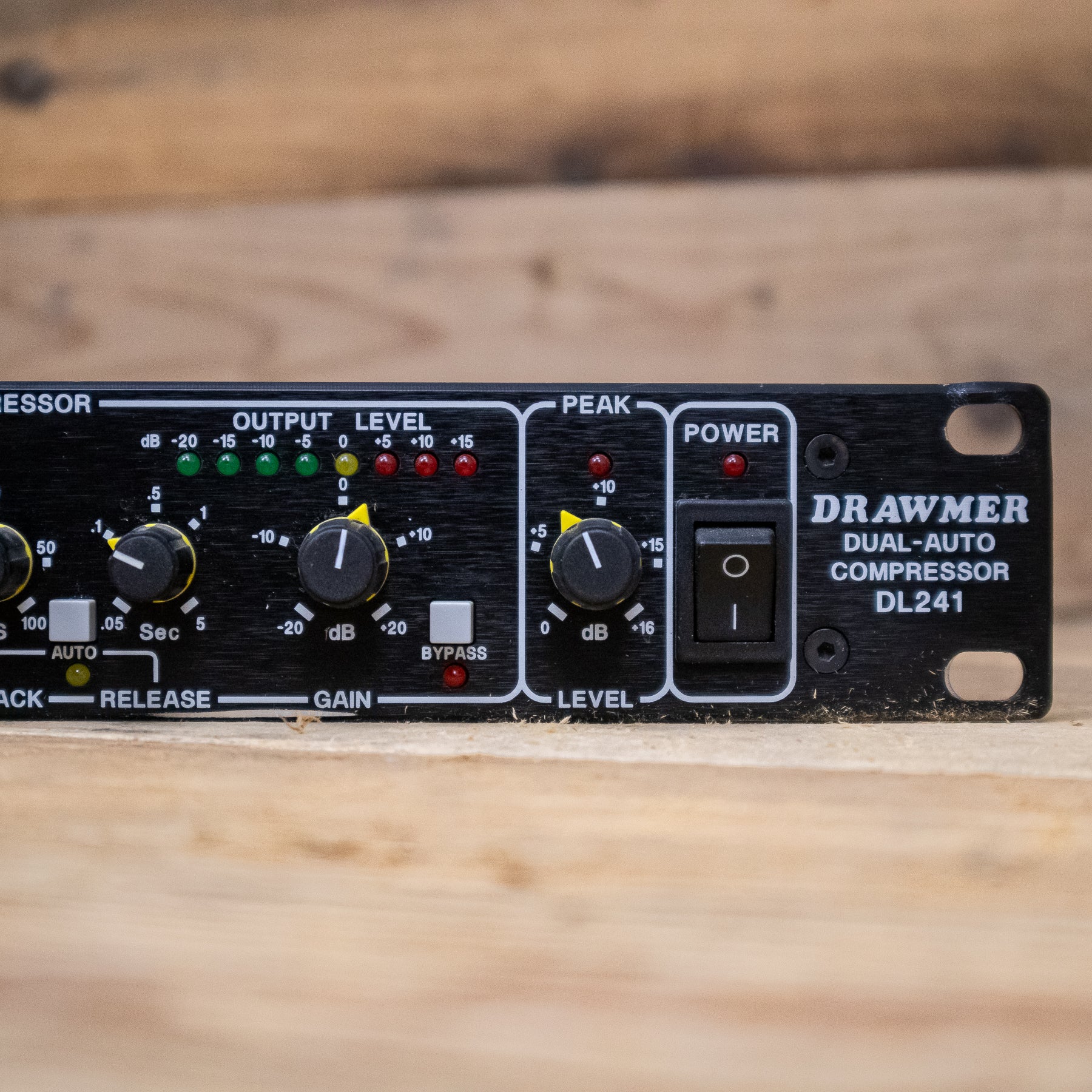 Drawmer DL241 (DL-241) Stereo Auto Compressor Limiter – Pixel Pro