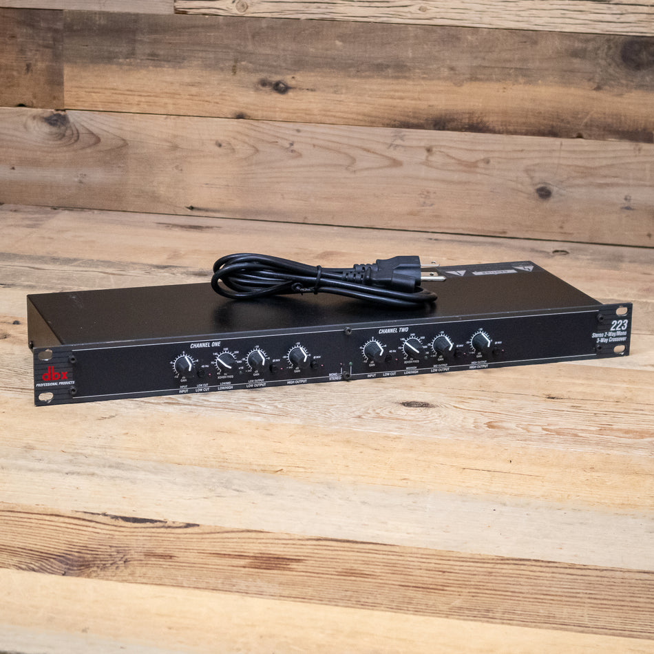 DBX 223 Stereo 2-Way / Mono 3-Way Crossover