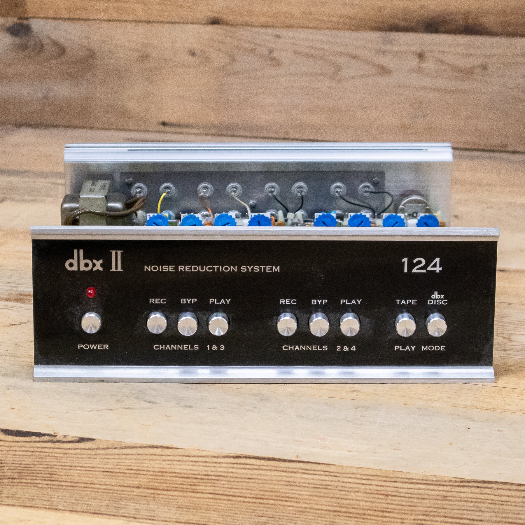 DBX II Model 124 4-Channel Noise Reduction System – Pixel Pro Audio