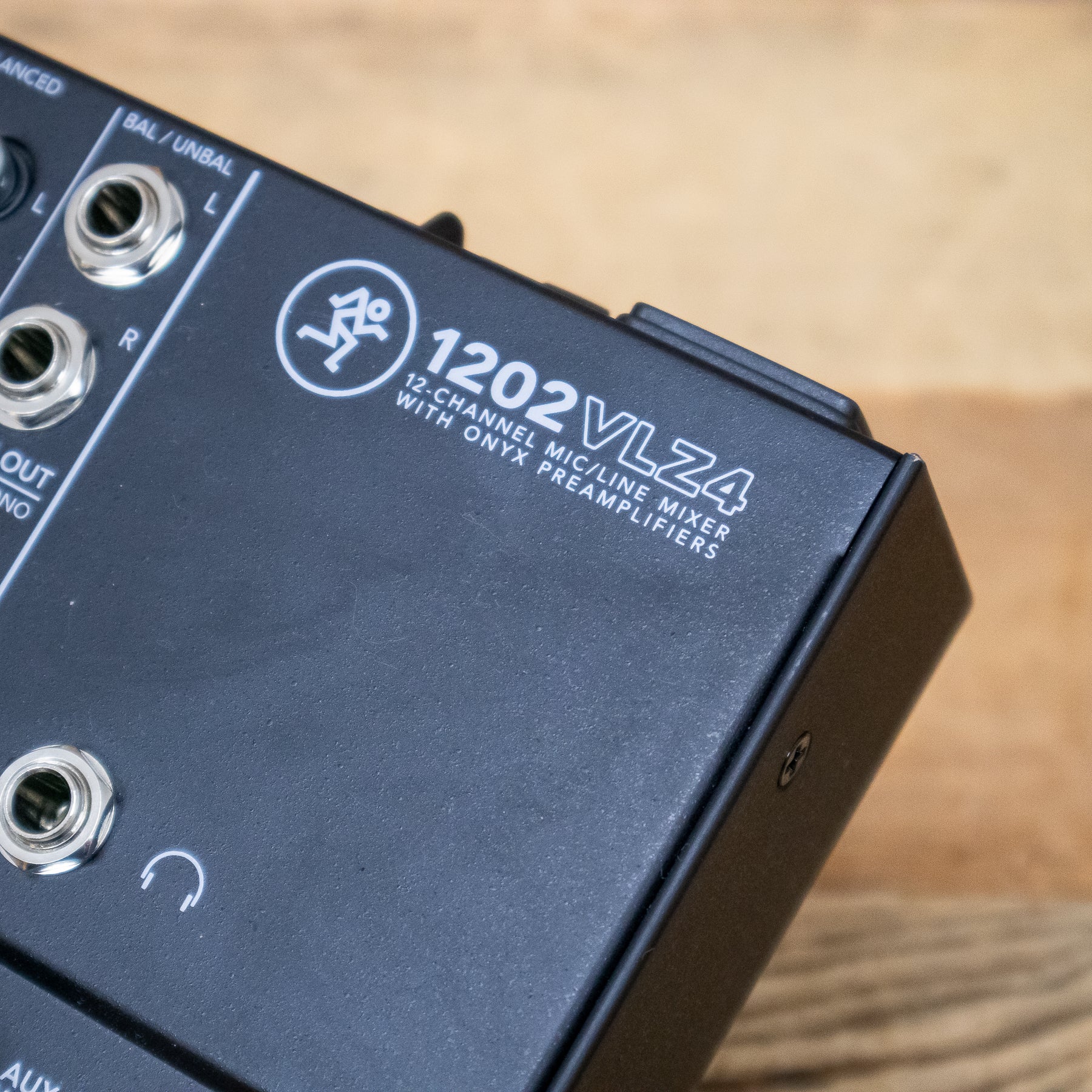 Mackie 1202 VLZ4 12-Channel Mixer – Pixel Pro Audio