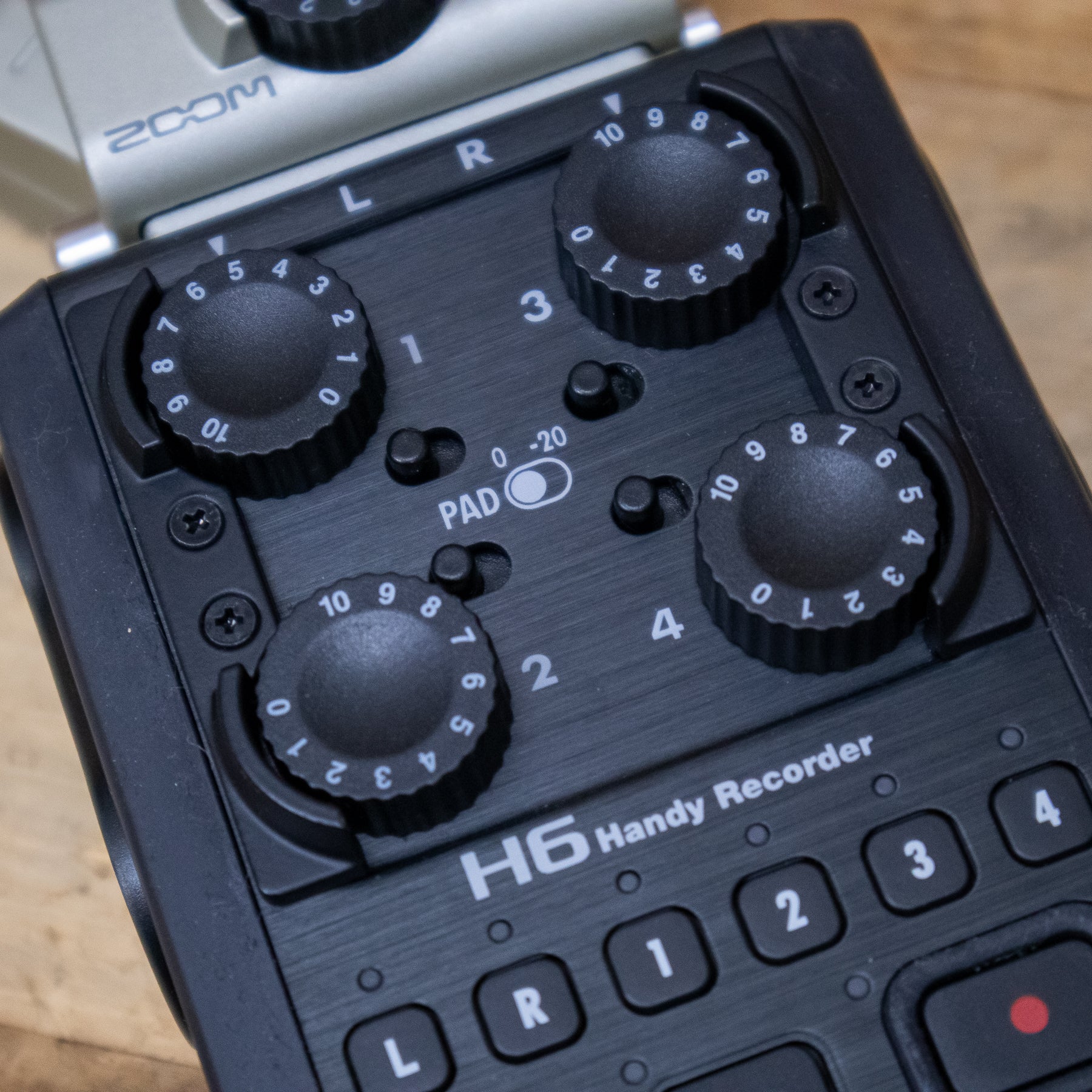 Zoom H6 Digital Handheld Recorder with X/Y Capsule – Pixel Pro Audio
