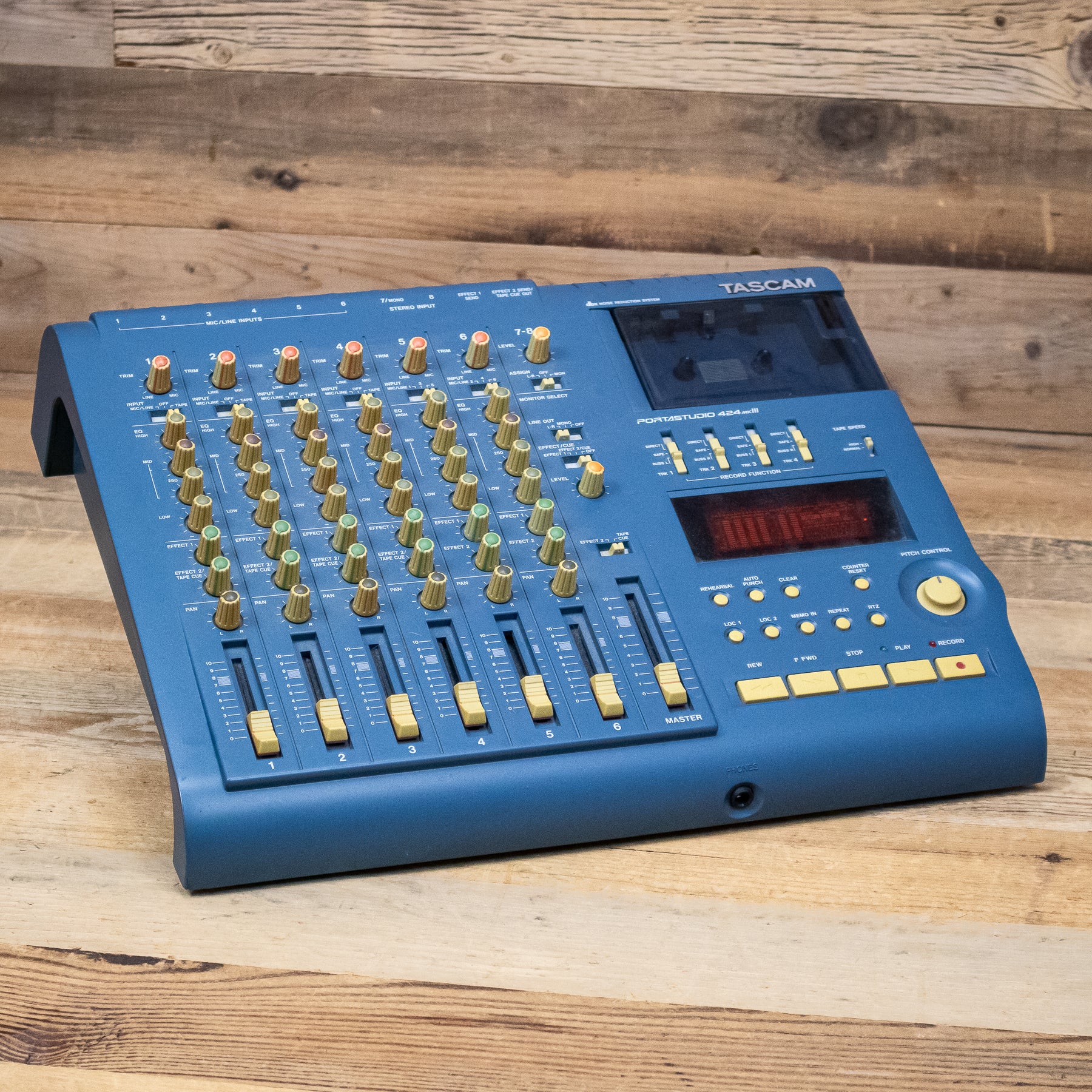 Tascam 424 MK3 Portastudio 4-Track Analog Tape Cassette Recorder