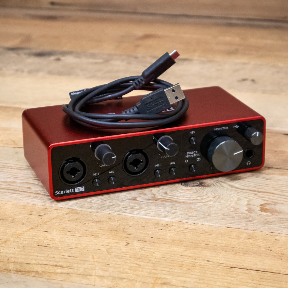 Focusrite Scarlett 2i2 (3rd Gen) USB Audio Interface