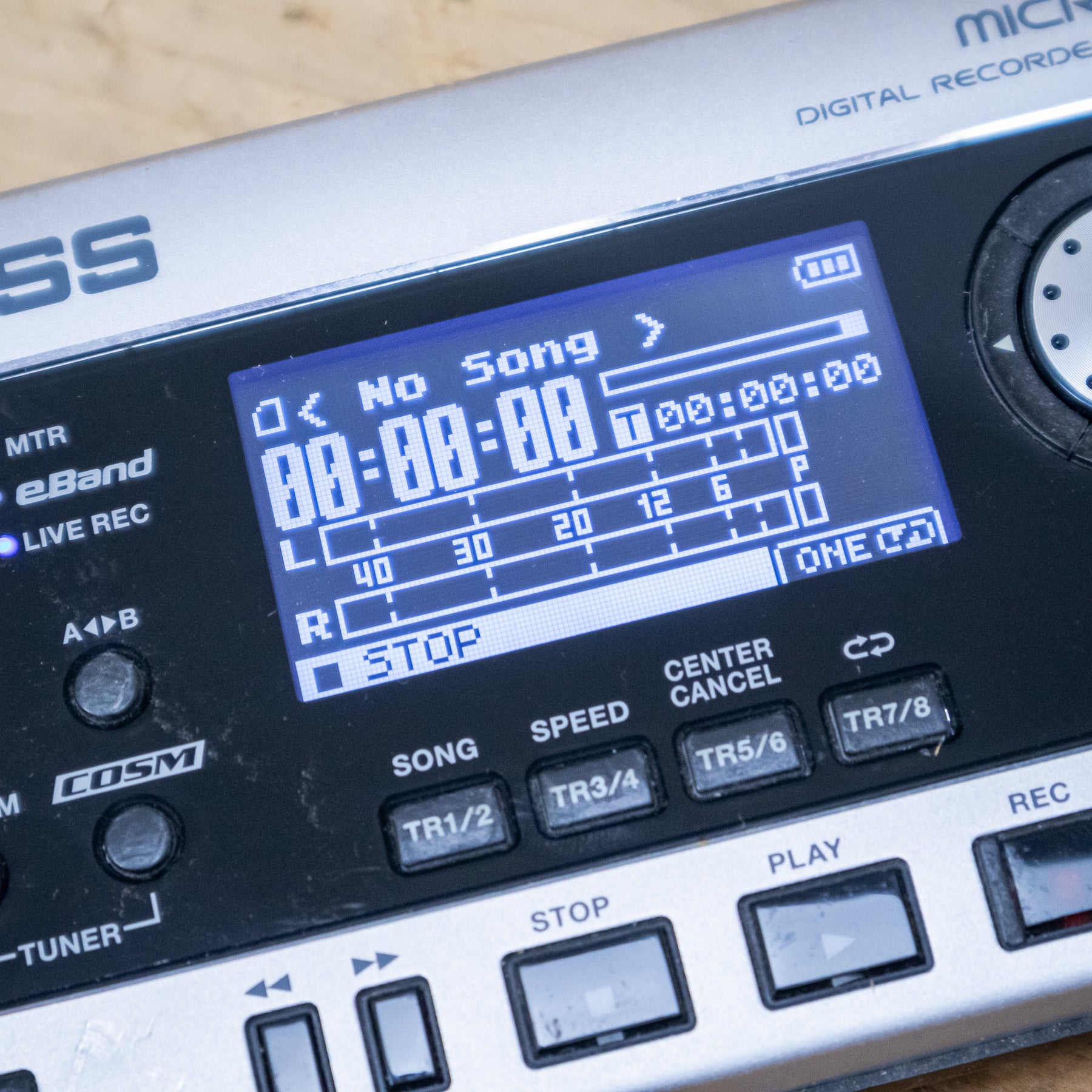 Boss Micro BR-80 8-track Digital Pocket Studio Recorder – Pixel