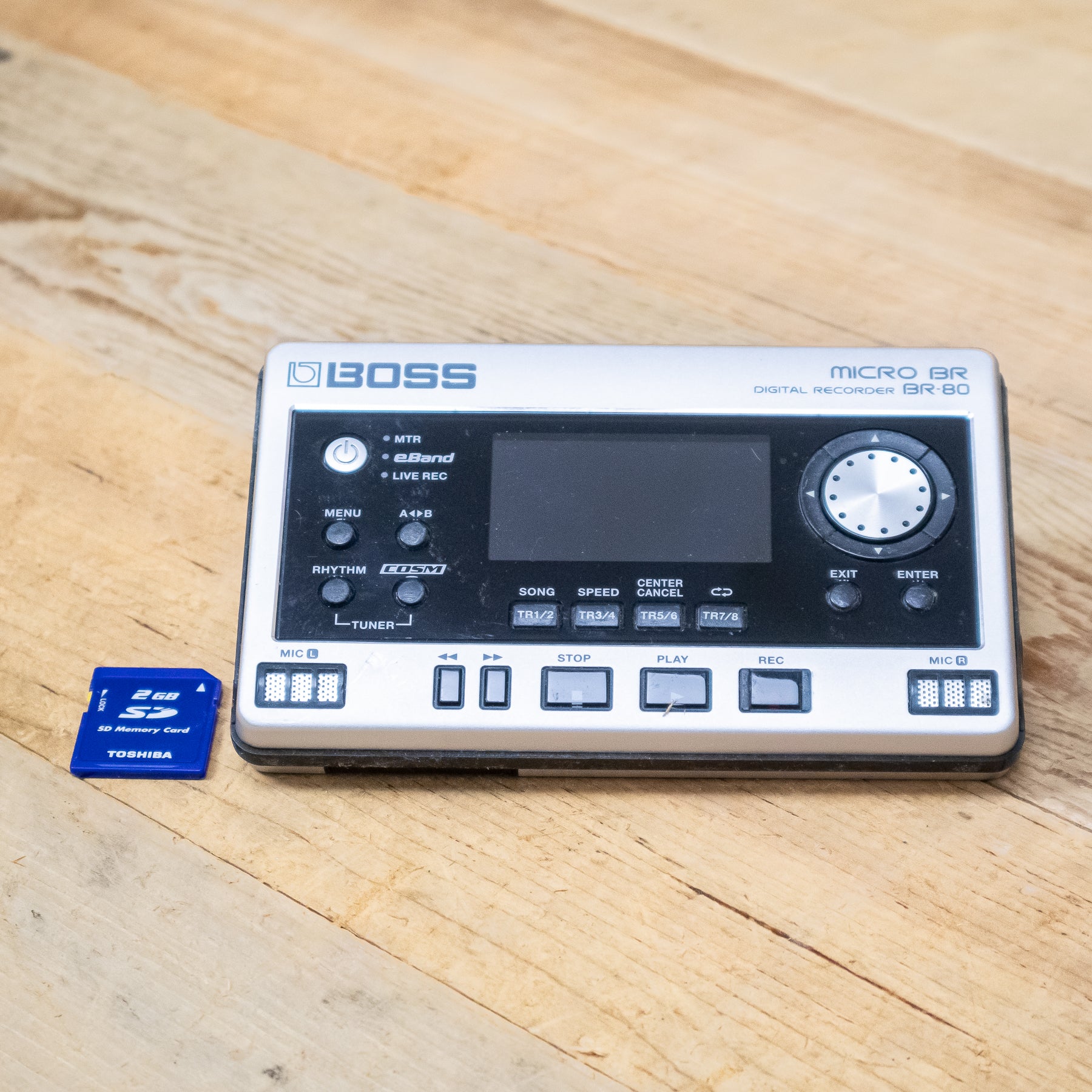 Boss Micro BR-80 8-track Digital Pocket Studio Recorder – Pixel