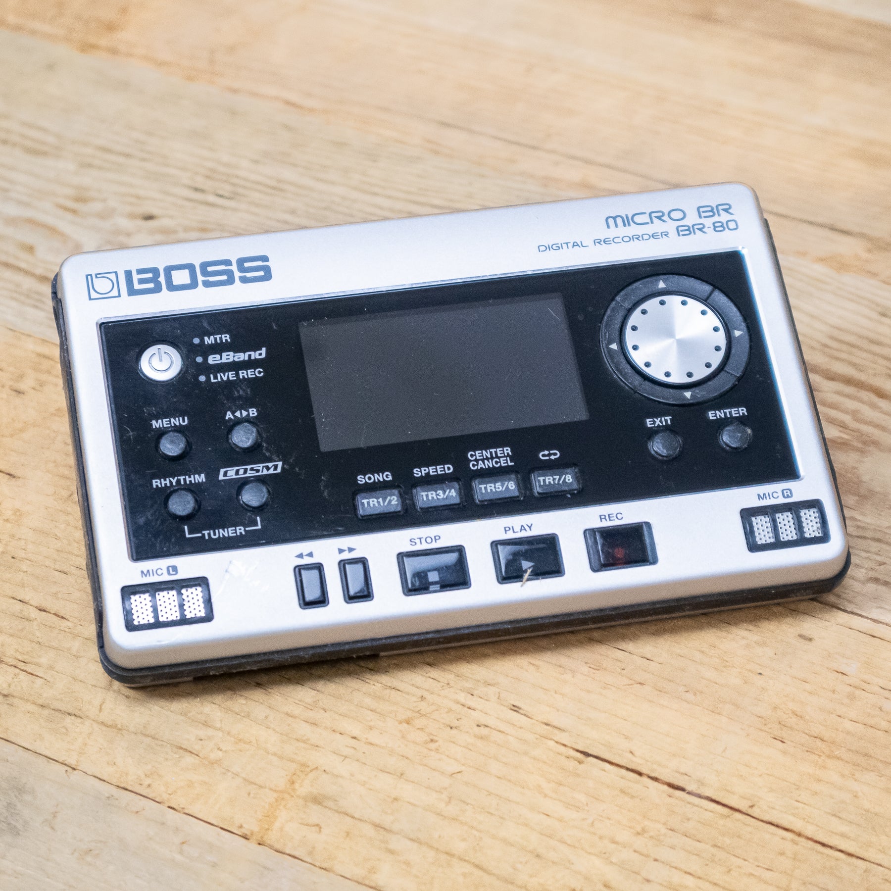 Boss Micro BR-80 8-track Digital Pocket Studio Recorder – Pixel