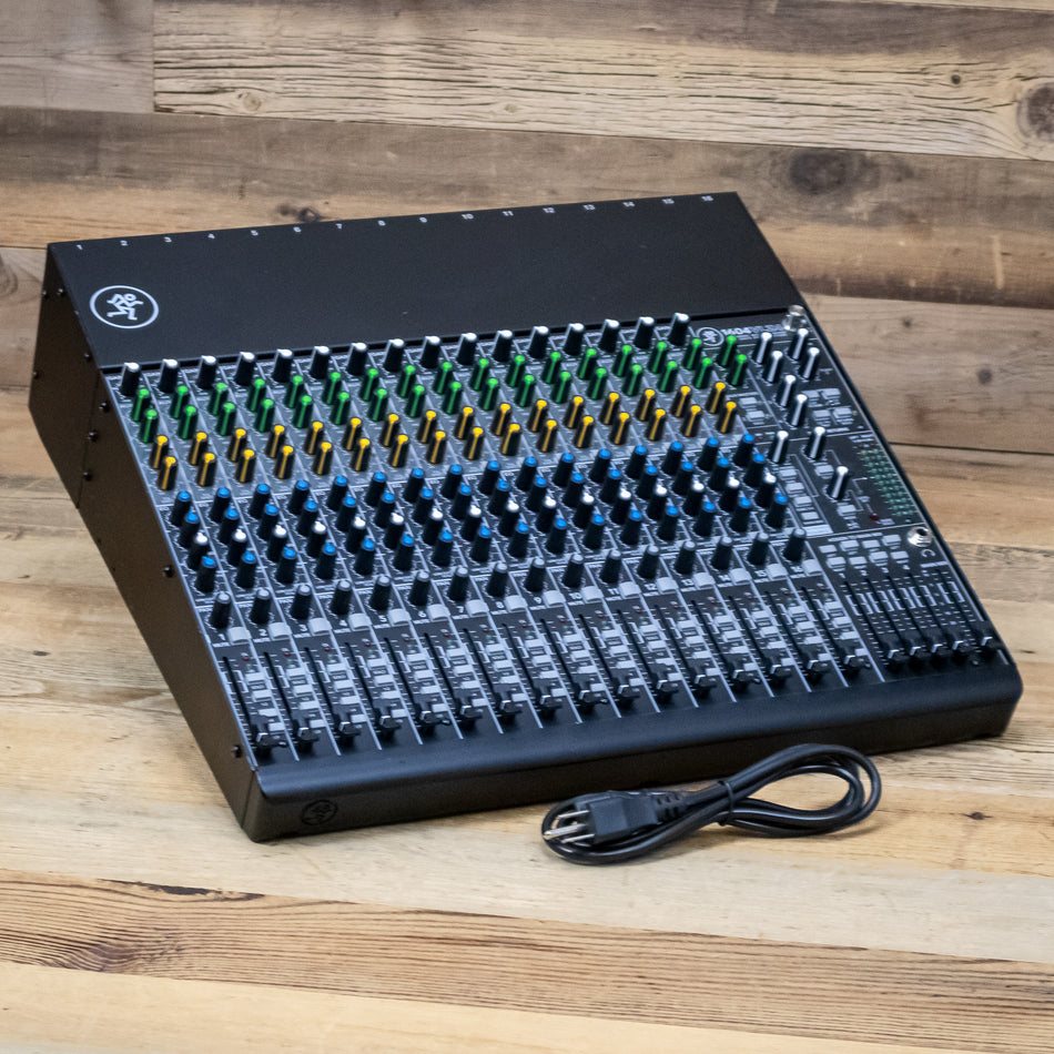 Mackie 1604 VLZ4 16-Channel Mixer