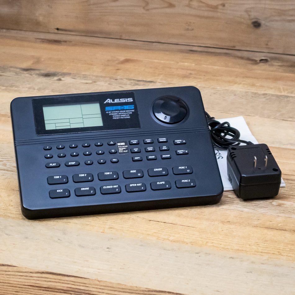 Alesis SR-16 (SR16) Classic Drum Machine