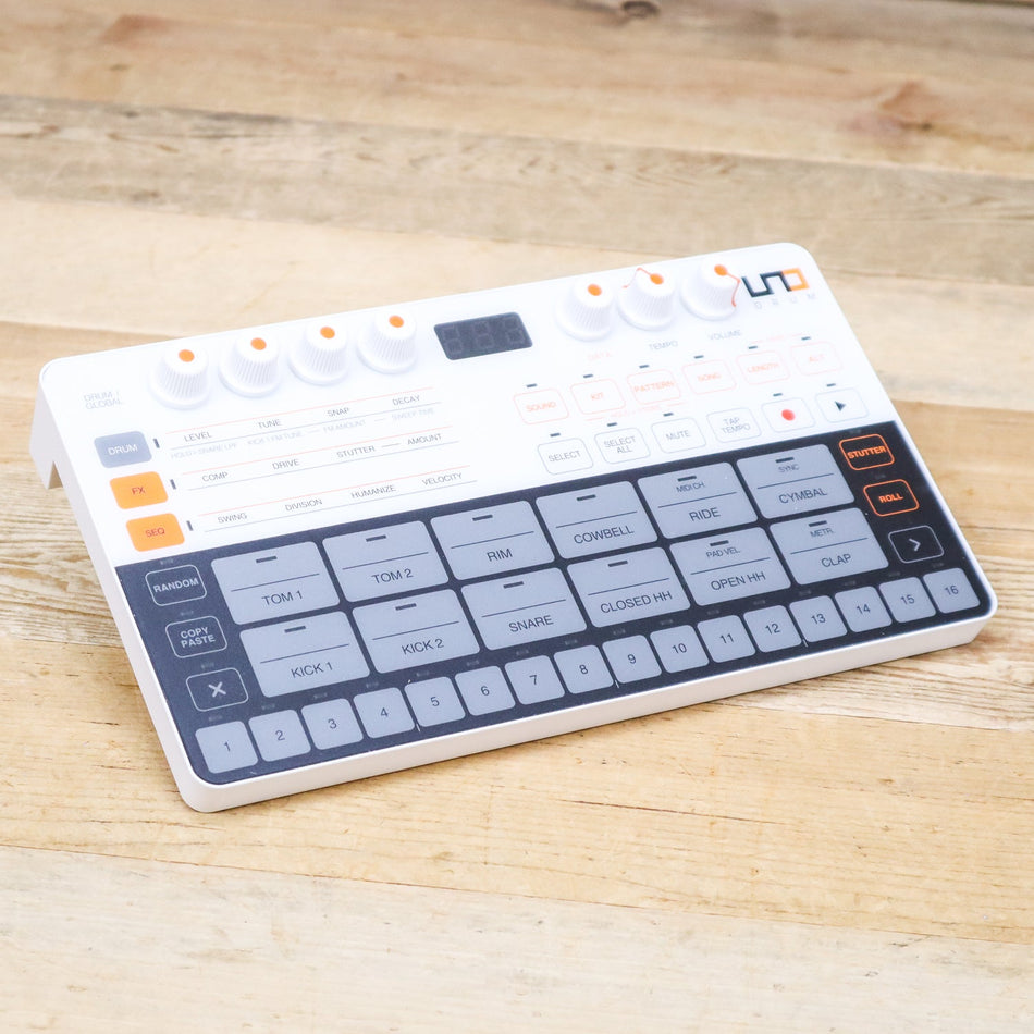 IK Multimedia UNO Drum Analog & Sample Based Drum Machine Rythym Beats